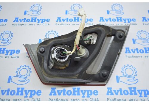 Фонарь внутренний (крышка багажника) левый Toyota Camry v50 12-14 европа koito 33-144 (01) 81590-06380