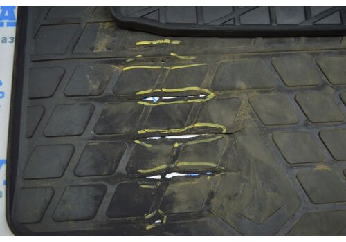 Комплект ковриков Toyota Camry v50 12-14 usa\euro черн (01) водительский протерт