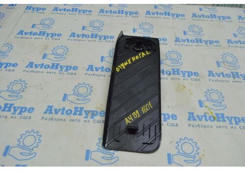 Площадка для отдыха ноги Audi A4 B9 17- 8W1864777