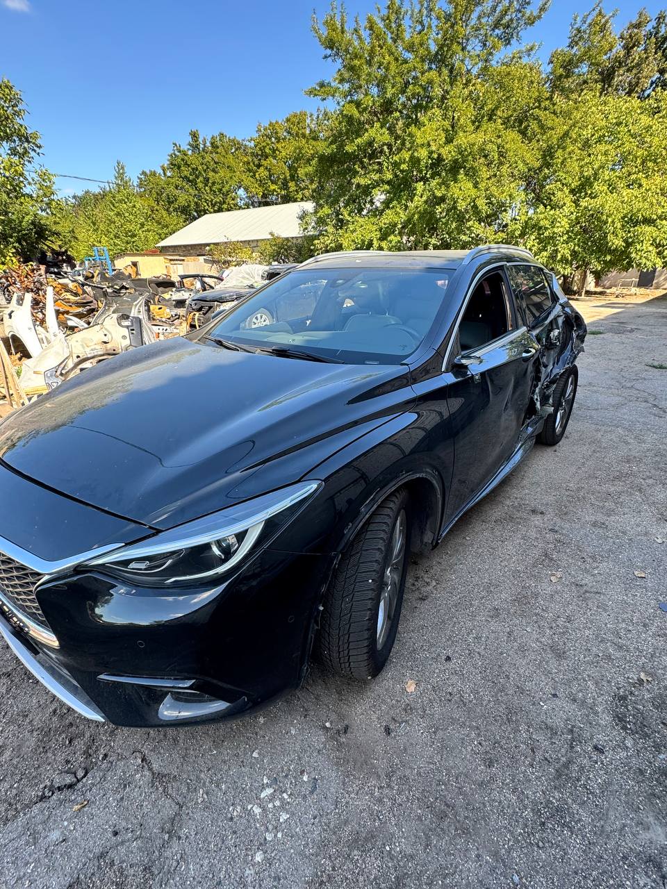 INFINITI QX30 2017