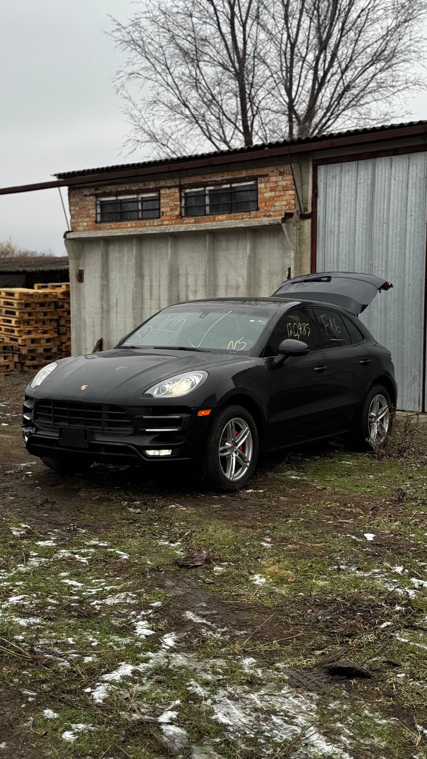PORSCHE Macan 2015