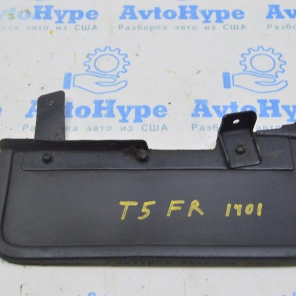 Брызговик перед прав VW Multivan T5 09-15 7H0075111