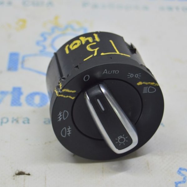 Управление светом VW Multivan T5 09-15 под ПТФ, auto (01) трещины 3C8941431A XSH