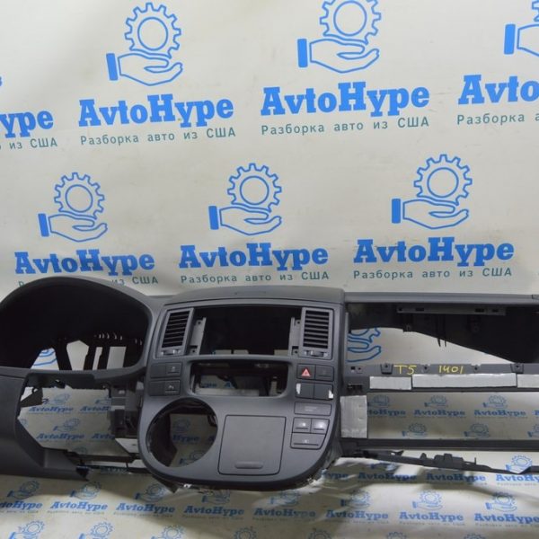 Торпедо передняя панель голая VW Multivan T5 09-15 черн (01) 7E5857003BG75R