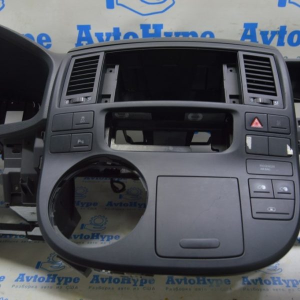 Вещевой ящик торпеды нижний VW Multivan T5 09-15 черн, в центр накладке 7E5858329A 1QB