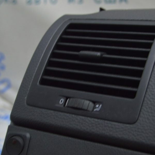 Дефлектор воздуховода торпеды левый VW Multivan T5 09-15 черн 7E5819203  1QB