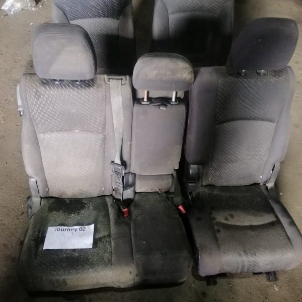 Задний ряд сидений (2 ряд) Dodge Journey 11- черный тряпка 1UN39DX9AA