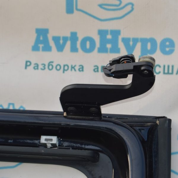 Направляющий ролик верхний двери зад лев VW Multivan T5 09-15 под электро 7E0843435C