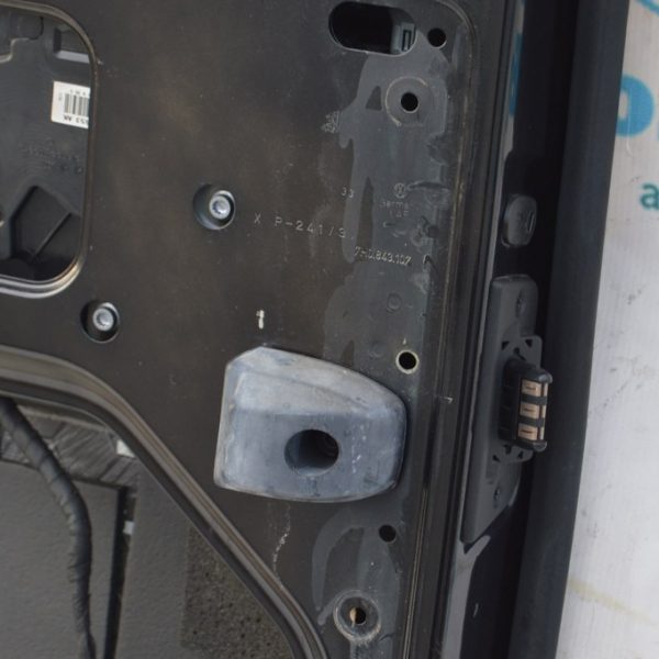 Контактный датчик двери зад лев VW Multivan T5 09-15 7E0907437