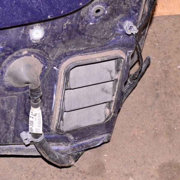 Щиток вентиляции левый Nissan Pathfinder 13- 768043JA0A