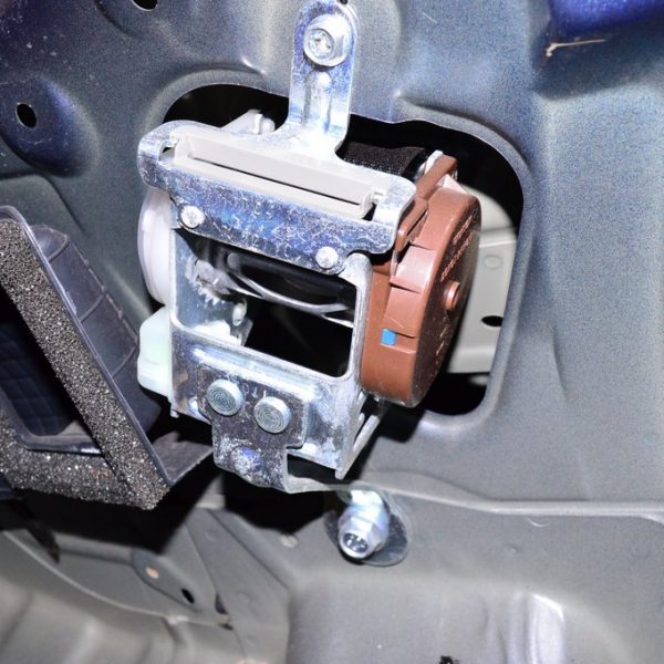 Ремень безопасности 2 ряд лев Nissan Pathfinder 13- черн 88845-3JA8B