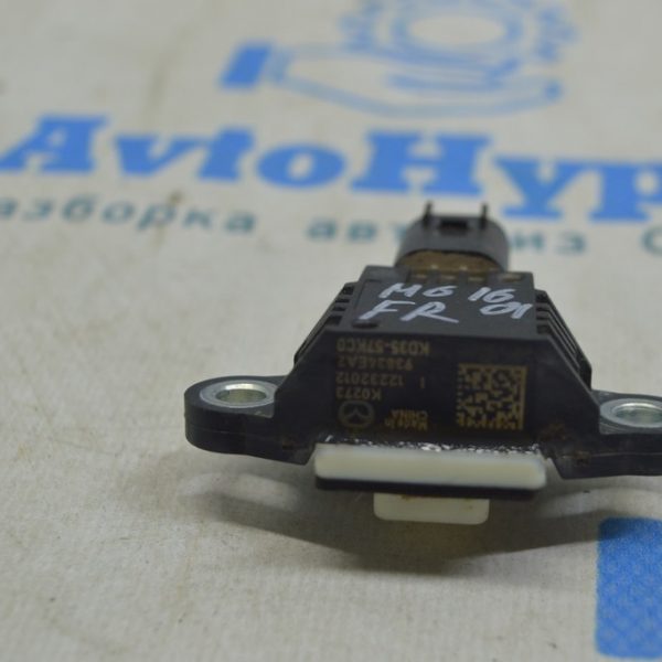 Датчик подушки безопасности дверь прав Mazda6 13-17 KD35-57-KC0A