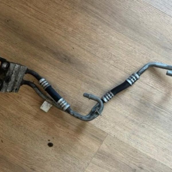 Трубки охлаждения масла в сборе с клапаном Ford Escape MK3 13-19 2.5 cv6p-7h420-ba CV6Z-7R081-B