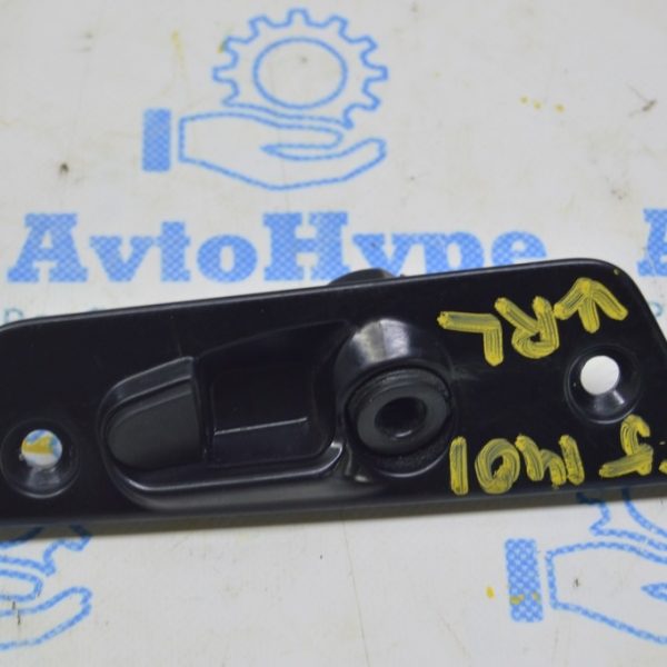 Ответная часть стопора двери зад лев задний верхний VW Multivan T5 09-15 7H0843637E