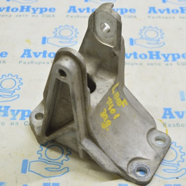 Кронштейн подушки двигателя центральной задний Nissan Leaf 13-17 113333NF0A