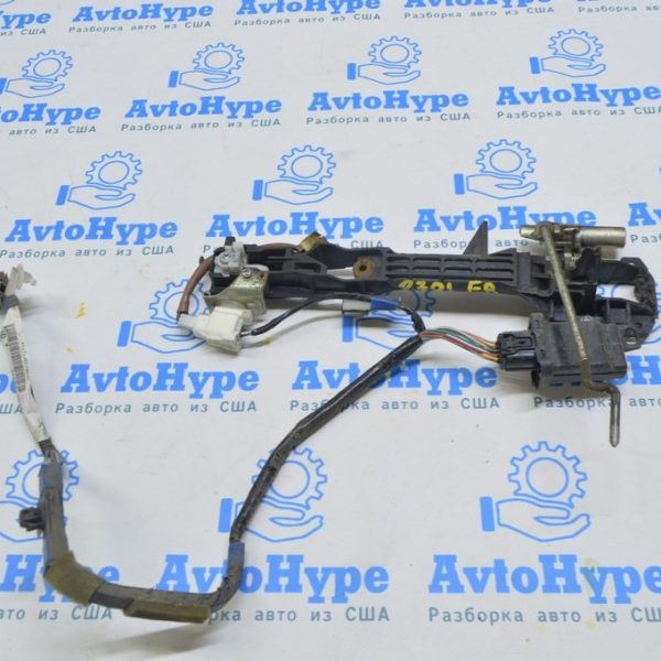 Механизм ручки двери перед прав Lexus IS250/IS300/IS350 06-13 деф. 69201-53010