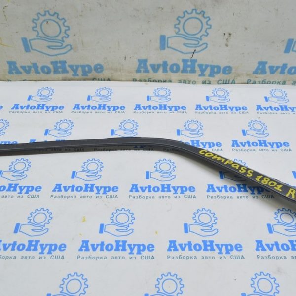 Молдинг заднего крыла верхний левый Jeep Compass 17- серый 5XQ43XS9AF