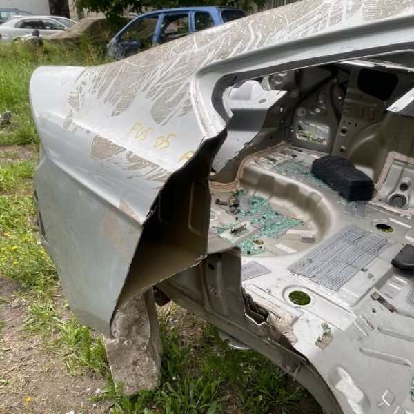Четверть крыло задняя правая Ford Fusion mk5 13-(05) серебро без заката HS7Z-5427840-A
