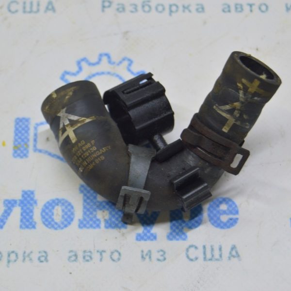 Патрубок охлаждения VW Multivan T5 09-15 2.0d 03L121096F