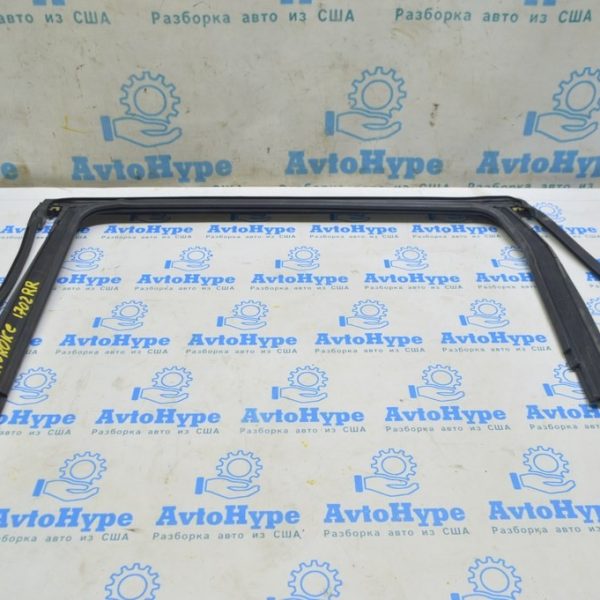 Молдинг двери верхний зад прав Jeep Cherokee KL 14- хром с уплотнителем стекла 68442230AA