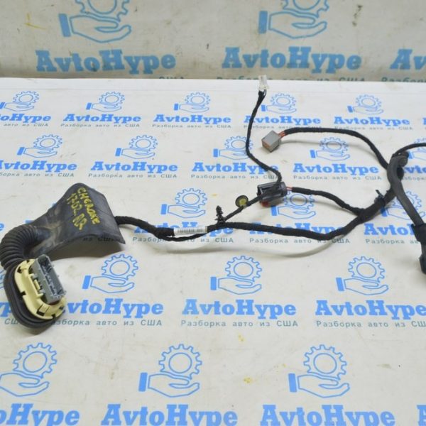 Проводка двери задней правой Jeep Cherokee KL 14-