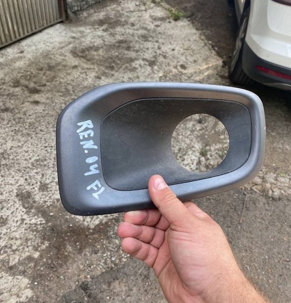 Обрамление птф перед лев Jeep Renegade 15-18 дорест 5XB32XS9AA