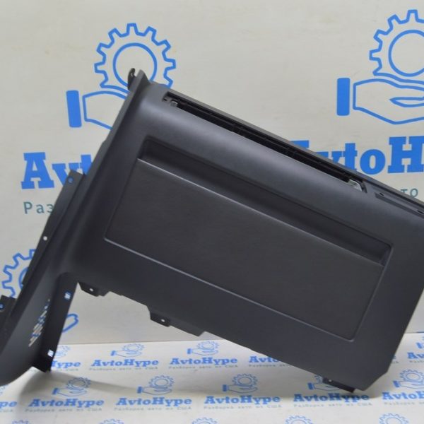 Накладка передней панели правая VW Multivan T5 09-15 черн 7H5858904AD75R