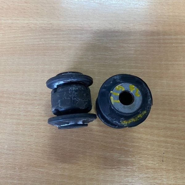 Новый оригинал Сайлентблок переднего рычага передний NEW VW TIGUAN 18-22 реализ.Саша 1K0 407 182