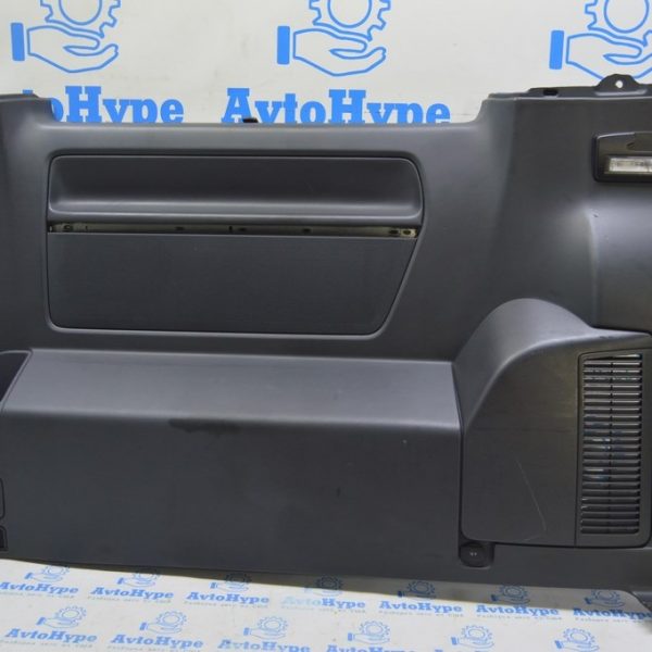 Обшивка арки правая VW Multivan T5 09-15 черн, под электро дверь, вставка дерево (01) царапины 7E5867038B WWM