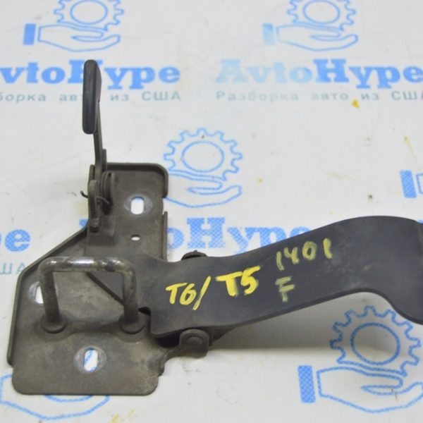 Крюк капота VW Multivan T5 09-15 7E0823480