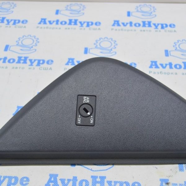 Накладка торпеды боковая правая VW Multivan T5 09-15 черн 7E5857176  71N