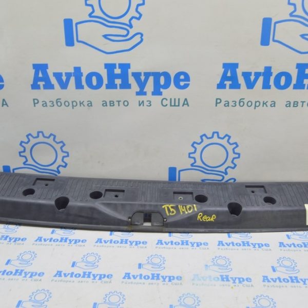 Накладка проема багажника нижняя VW Multivan T5 09-15 черн 7H5864585A 71N