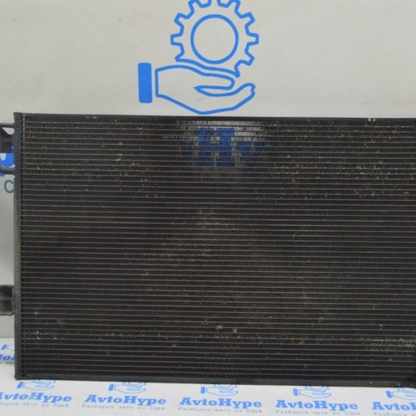 Радиатор кондиционера (конденсер) VW Multivan T5 09-15 2.0d 7E0820411D