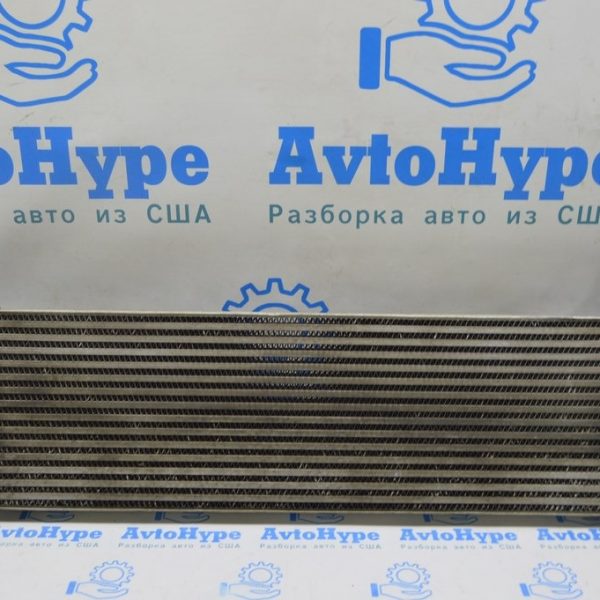 Интеркулер VW Multivan T5 09-15 2.0d 7E0145804A