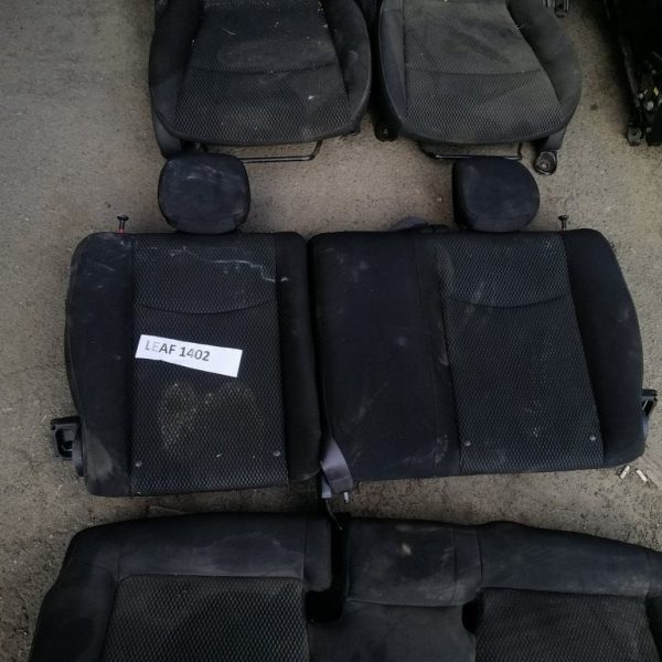 Задний ряд сидений (2 ряд) Nissan Leaf 13-17 черный (02)