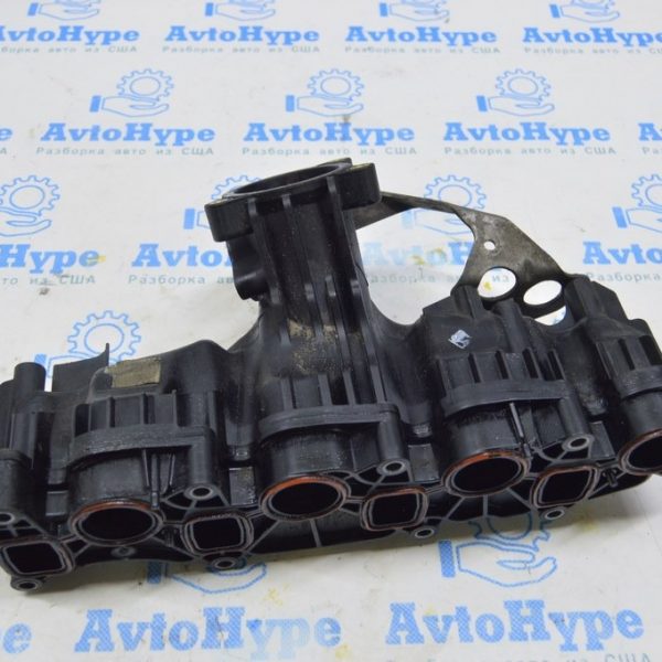 Коллектор впускной VW Multivan T5 09-15 2.0d 03L129711P