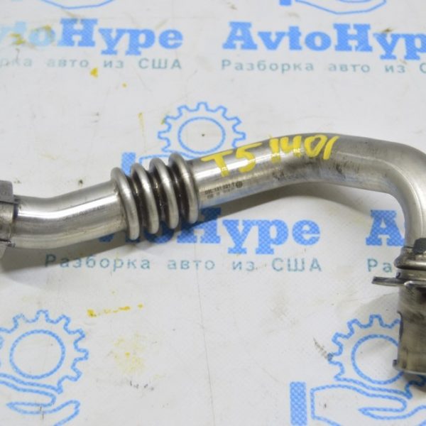 Трубка корпуса маслянного фильтра на охладитель ДВС VW Multivan T5 09-15 2.0d 03L131521T