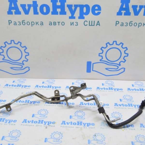 Топливопровод VW Multivan T5 09-15 2.0d 03L130308E