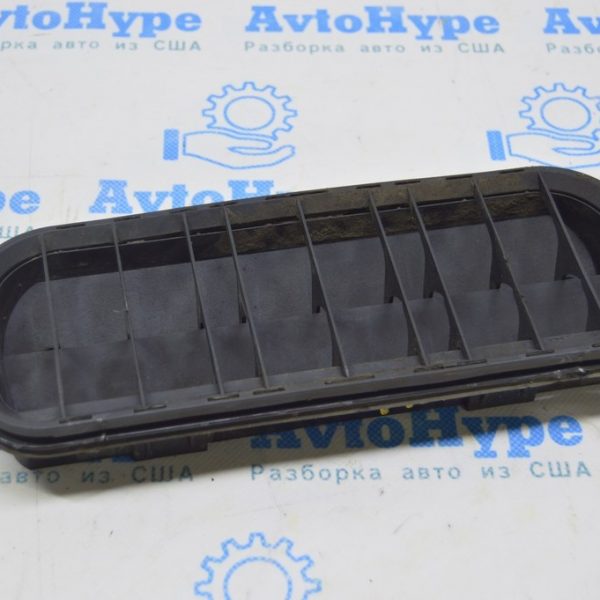 Щиток вентиляции левый VW Multivan T5 09-15 (01) надлом 7E0819181