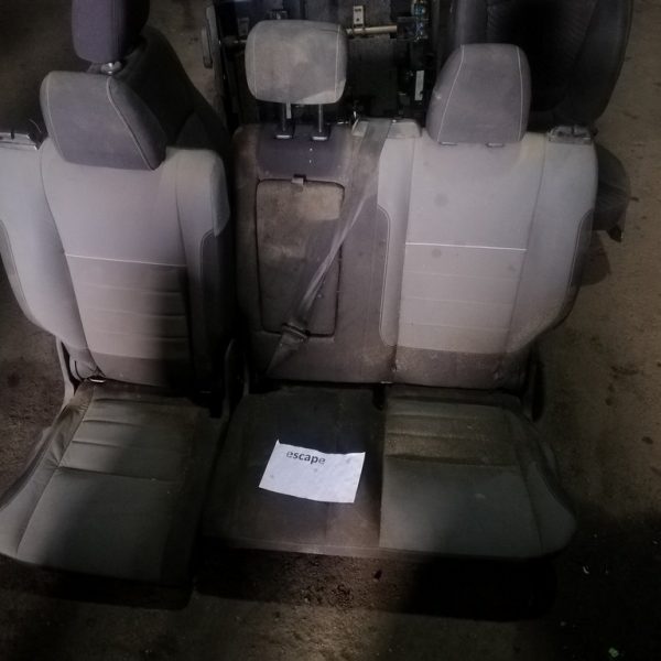 Задний ряд сидений (2 ряд) Ford Escape MK3 13- черно-серое тряпка CJ5Z-7866600-AA