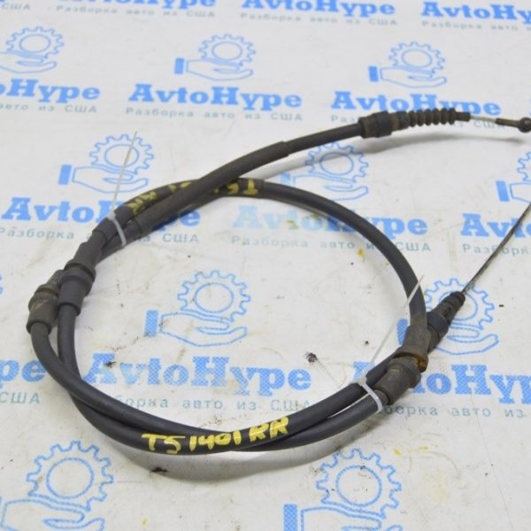 Трос стояночного тормоза зад прав VW Multivan T5 09-15 AWD 7E0609701D