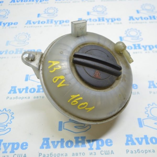 Расширительный бачок охлаждения Audi A3 8V 15-19 1.8T, 2.0T с крышкой 5Q0-121-407-T