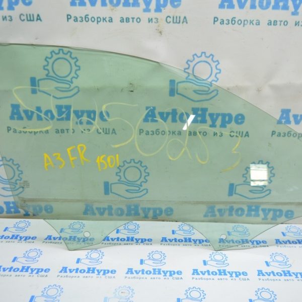 Стекло двери передней правой Audi A3 8V 15-20 4d, 5d 8V5-845-202