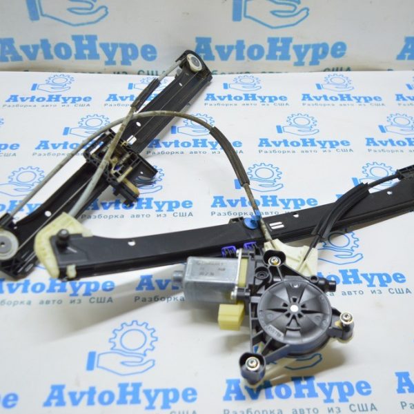 Стеклоподъемник с мотором передний правый Audi A3 8V 15-20 8V4-837-462