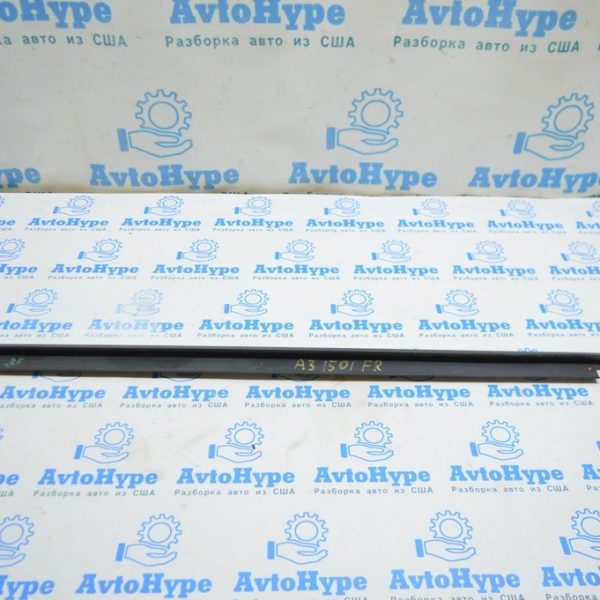 Молдинг дверь-стекло центральный передний правый Audi A3 8V 15-20 4d, 5d хром 8V5-853-284-B-2Z