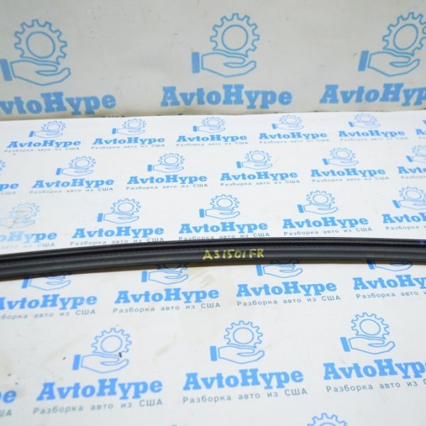 Уплотнитель стекла двери передней правой внутренний Audi A3 8V 15-20 4d, 5d 8V5-837-480