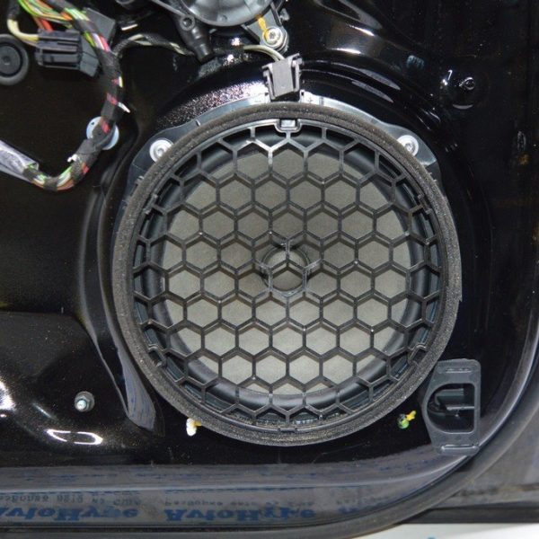 Динамик дверной передний левый Audi A3 8V 15-20 8V0-035-415-A