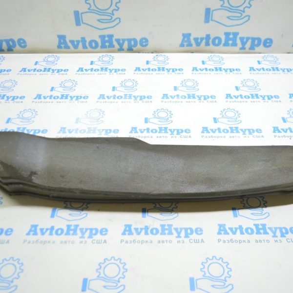 Уплотнитель крыла дверь-крыло правый Audi A3 8V 15-20 паралон 8V5-864-236