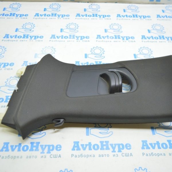 Накладка центральной стойки верхняя ремень левая Audi A3 8V 15-20 4d, 5d, черная 8V5-867-243-A