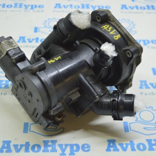 Корпус теромстата Audi A3 8V 15-20 1.8T 2.0Tв сборе с помпой 06L121111H
